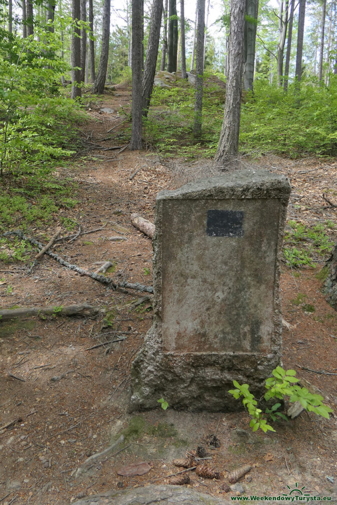 Szklarska Poręba - niebieski szlak - Grób Karkonosza