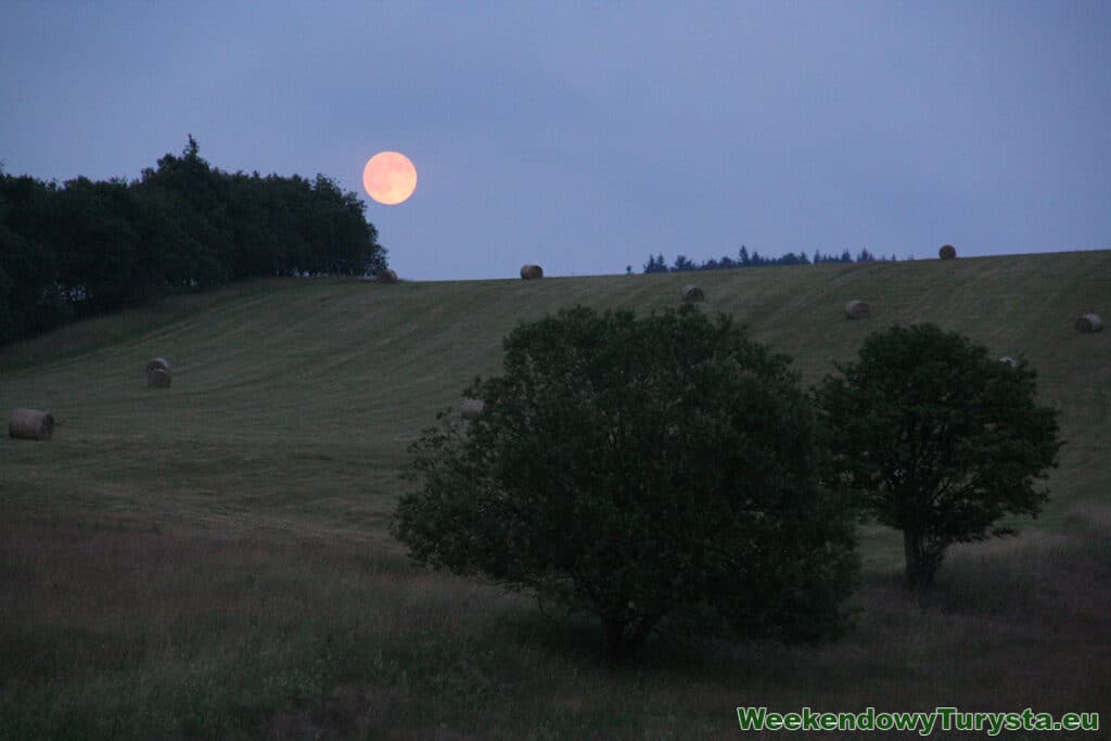 Góry Sowie - księżyc