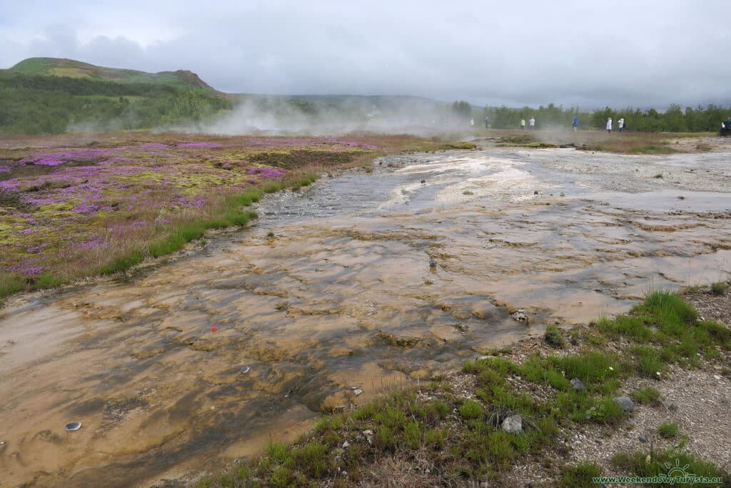 Geysyr - gorące źródła i czynny gejzer Strokkur