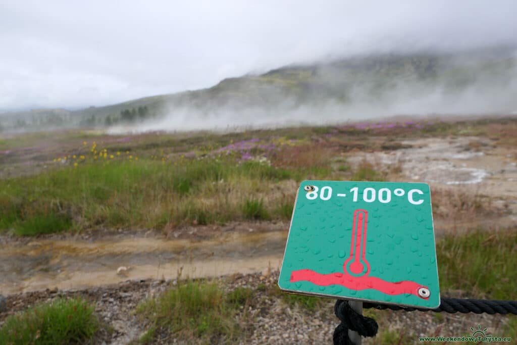 Geysyr - gorące źródła i czynny gejzer Strokkur