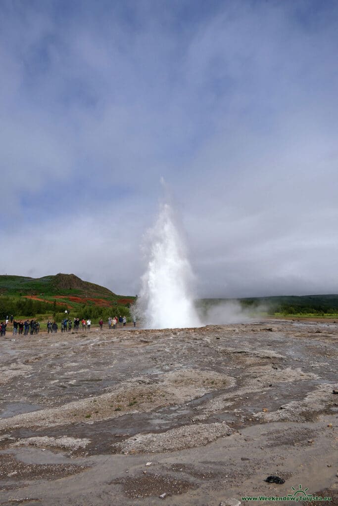 Geysyr - gorące źródła i czynny gejzer Strokkur