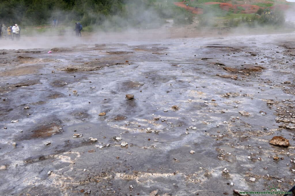 Geysyr - gorące źródła i czynny gejzer Strokkur