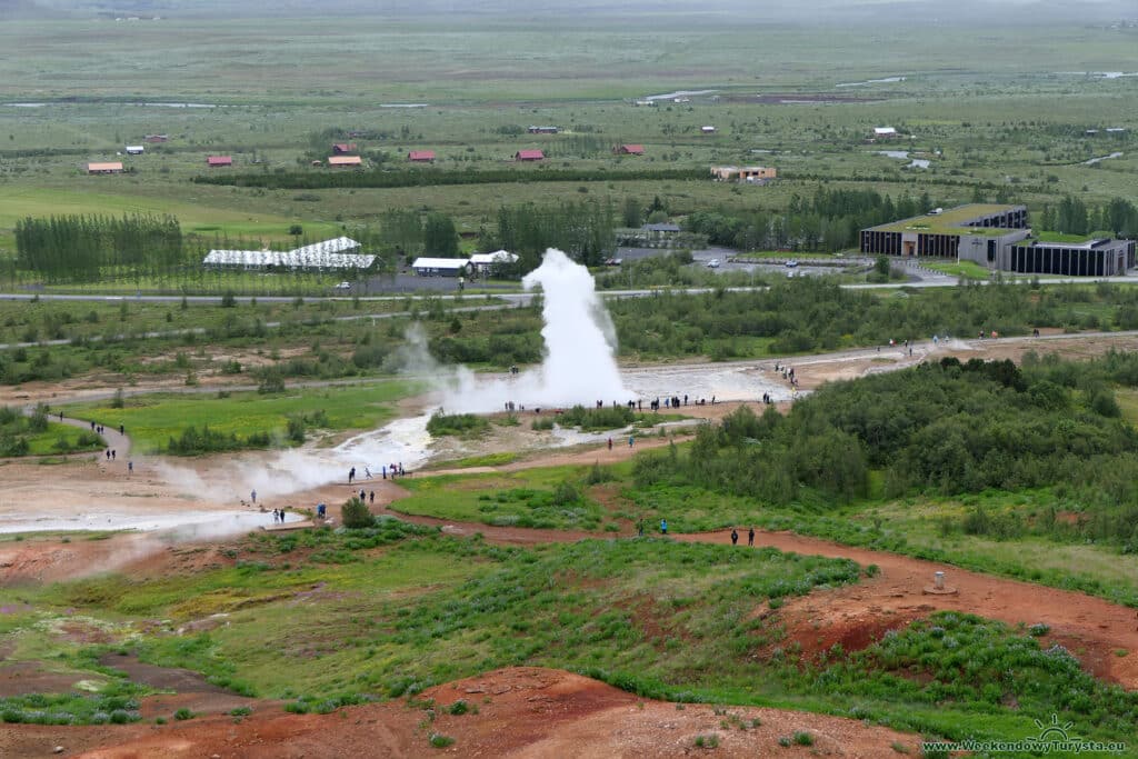 Geysyr - gorące źródła i czynny gejzer Strokkur