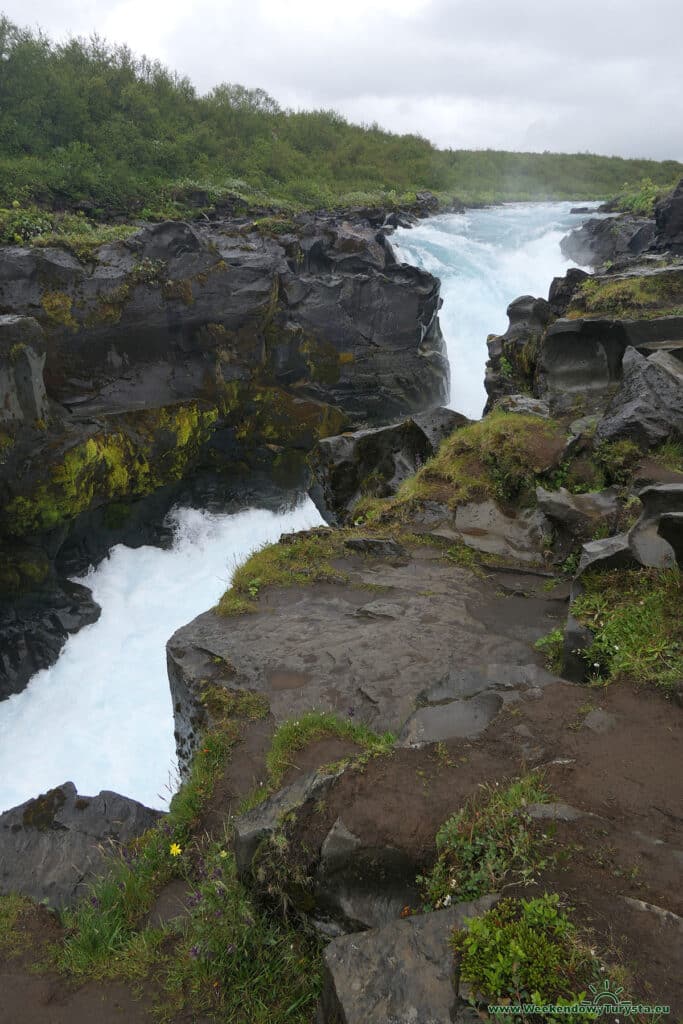 Wodospad Hlauptungufoss na Islandii