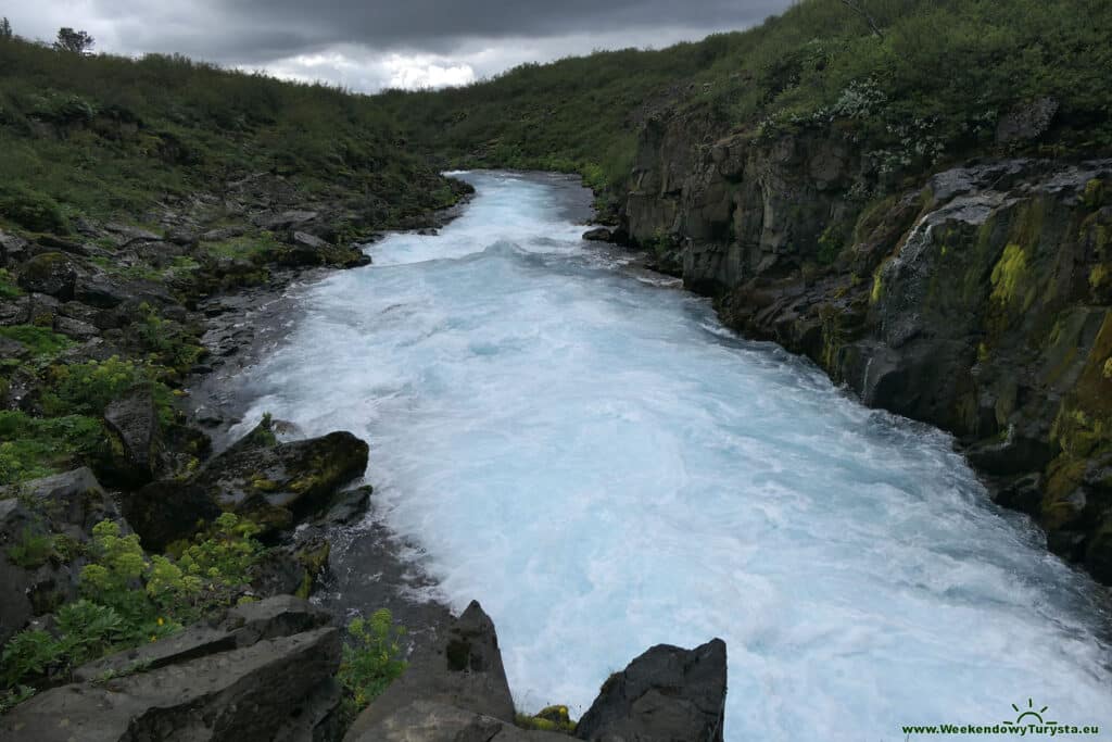 Wodospad Hlauptungufoss na Islandii