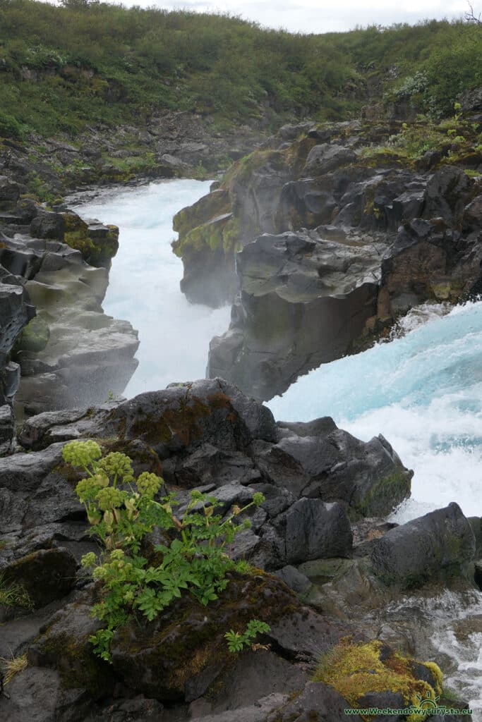 Wodospad Hlauptungufoss na Islandii