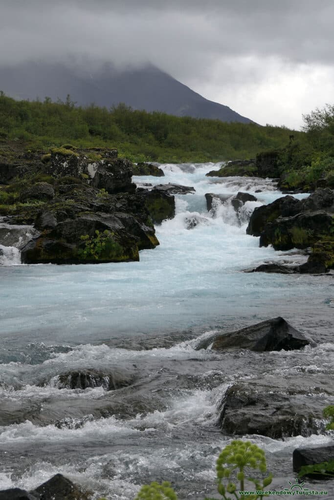 Wodospad Midfoss na Islandii