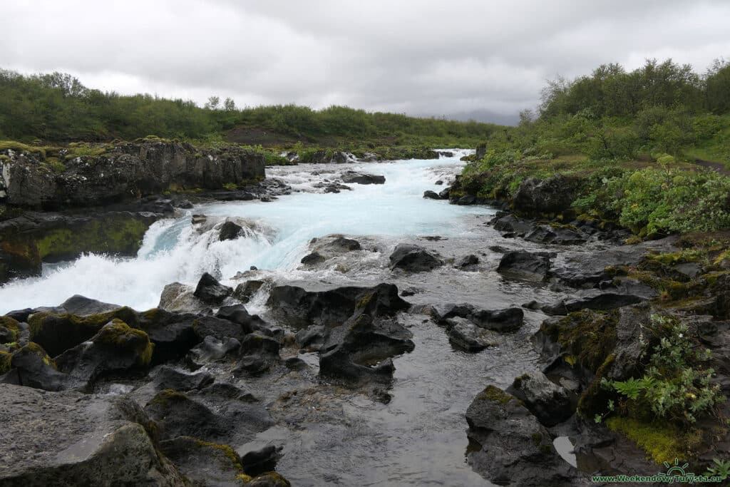 Wodospad Midfoss na Islandii