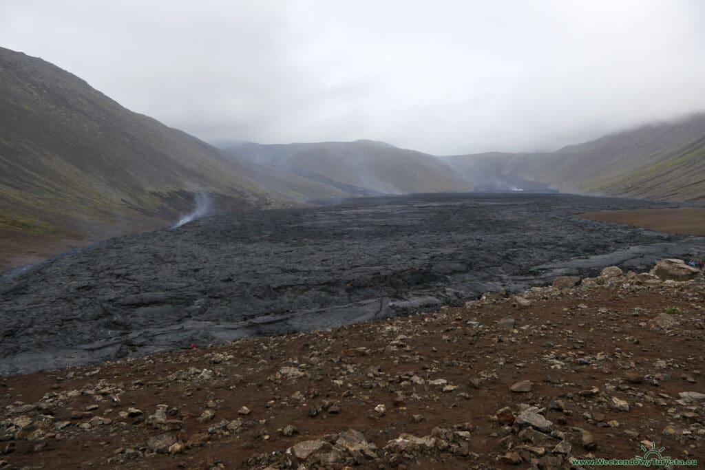 Droga do wulkanu Geldingardalur - południowa Islandia - pole lawy