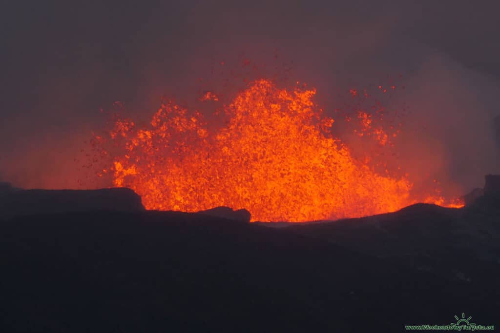 Wulkan Geldingardalur - erupcja