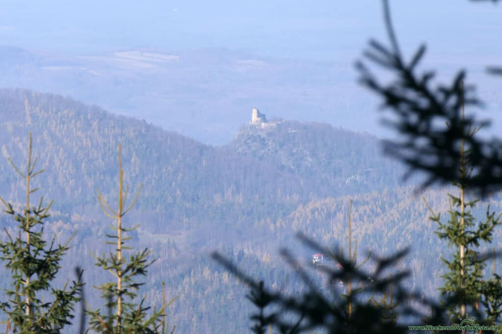 Ścieżki poza szlakiem w Karkonoszach - Zamek Chojnik