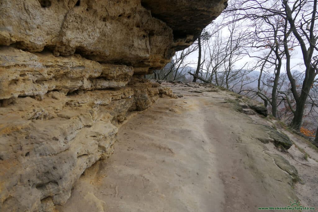 Park Narodowy Czeska Szwajcaria - czerwony szlak do Pravcickiej Bramy