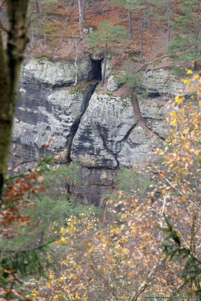 Park Narodowy Czeska Szwajcaria - czerwony szlak do Pravcickiej Bramy