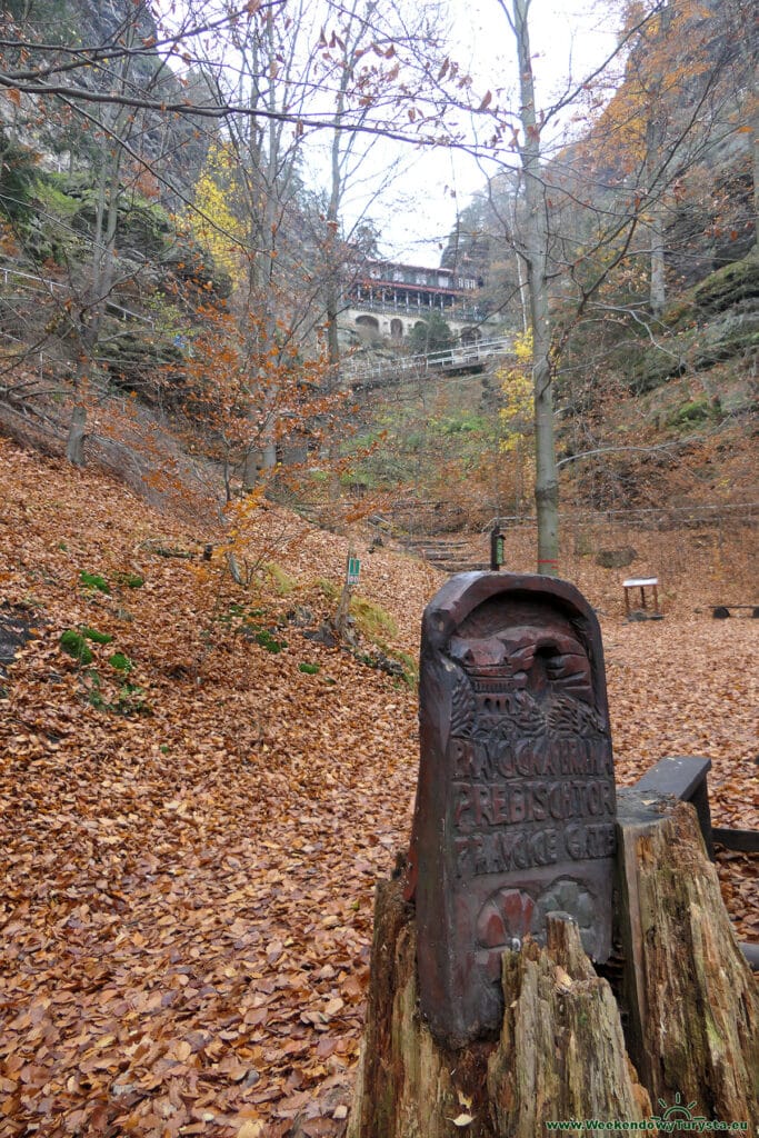 Park Narodowy Czeska Szwajcaria - czerwony szlak powrotny z  Pravcickiej Bramy