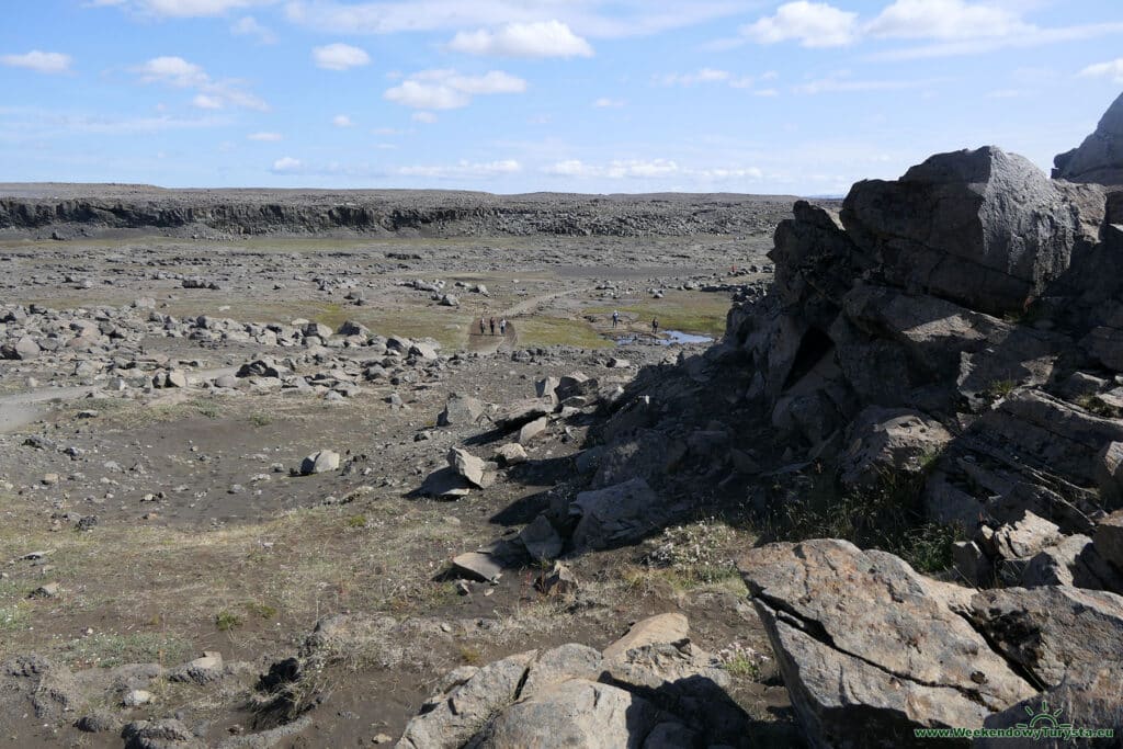 Ścieżka do wodospadu Dettifoss