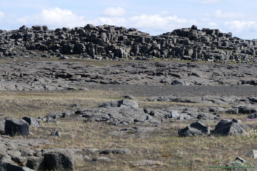 Ścieżka do wodospadu Dettifoss