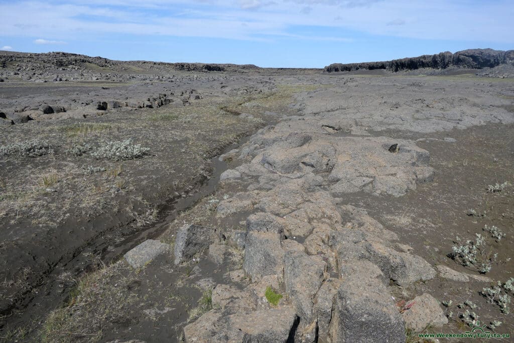 Ścieżka do wodospadu Dettifoss