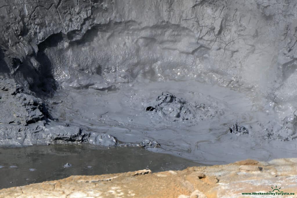 Pole geotermalne Hverir - Islandia północna