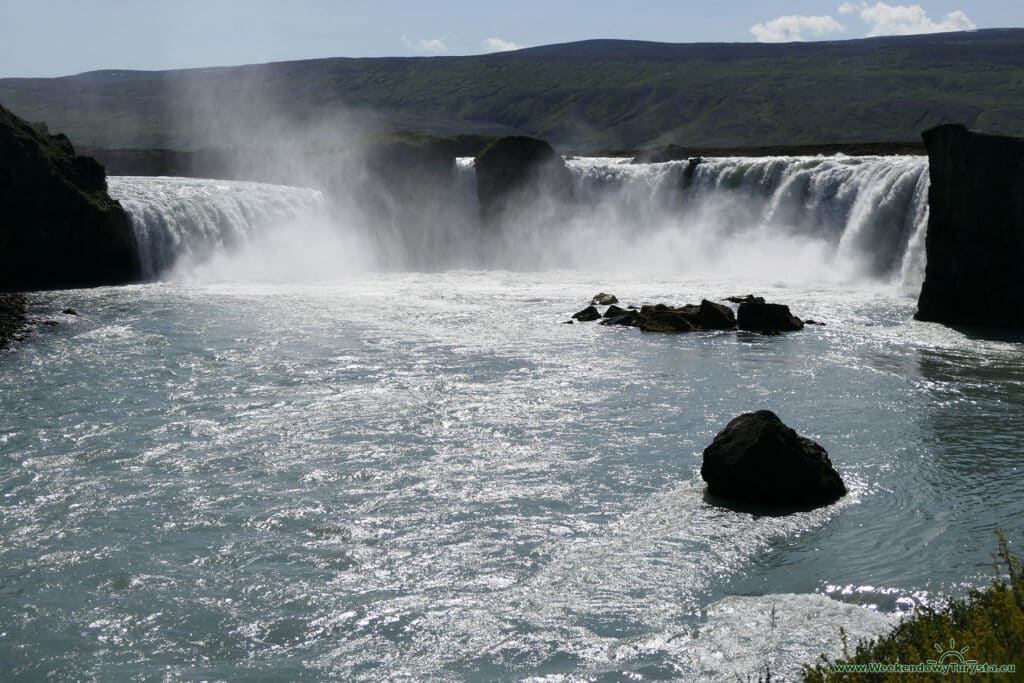 Wodospad bogów - Godafoss - Islandia Północna