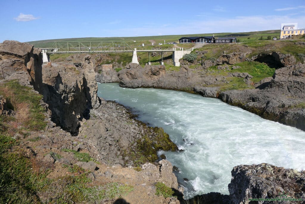 Wodospad Godafoss na rzece Skjálfandafljót - Islandia Północna