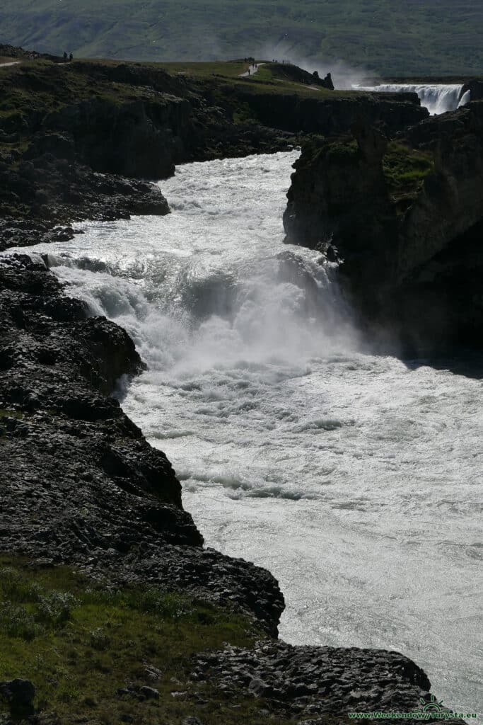 Wodospad Godafoss na rzece Skjálfandafljót - Islandia Północna