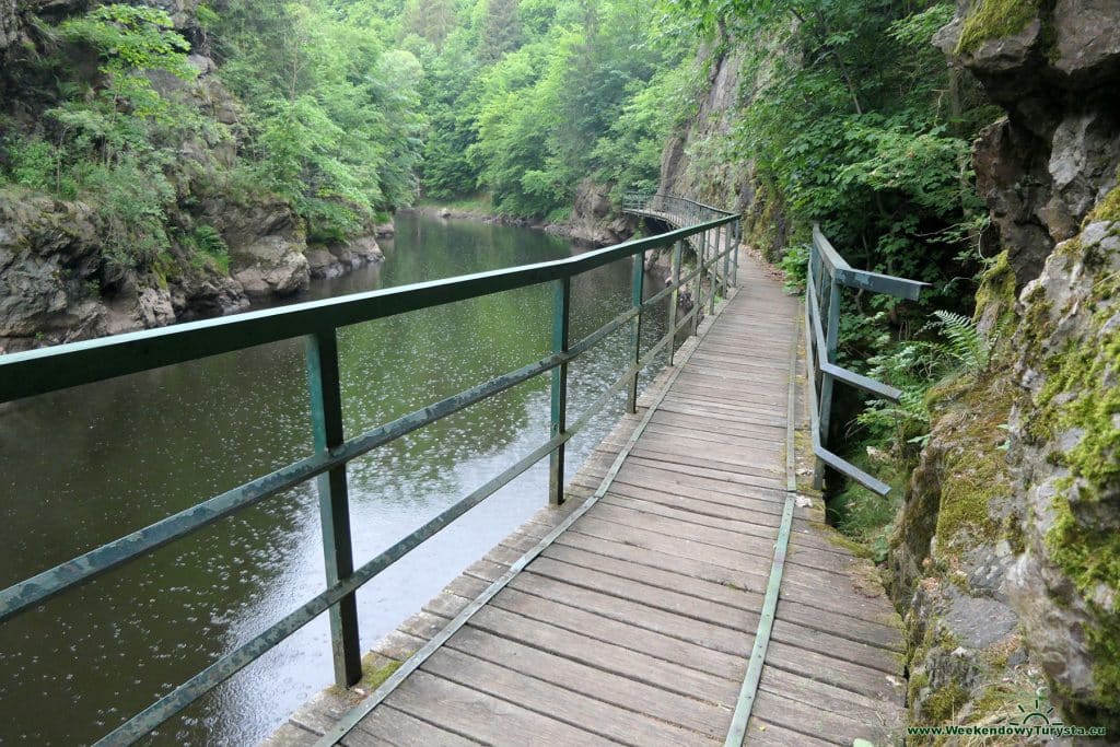 Pomosty nad Izerą na Riegrowej Ścieżce