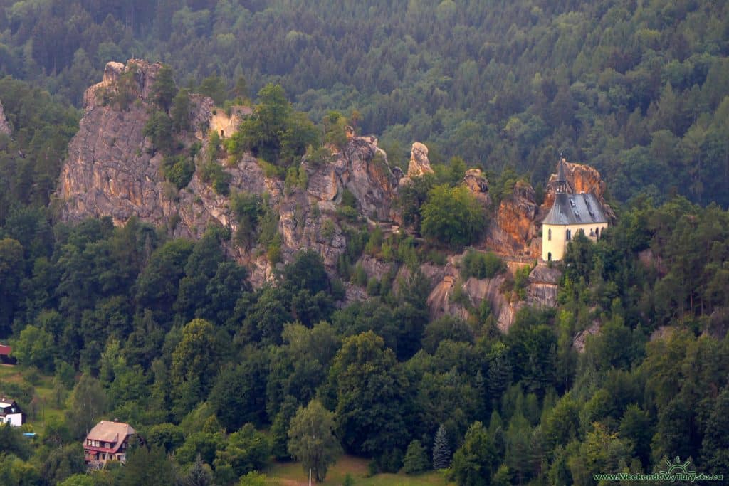 Szlaki po skalnym mieście Besedickie Skały - punkty widokowe