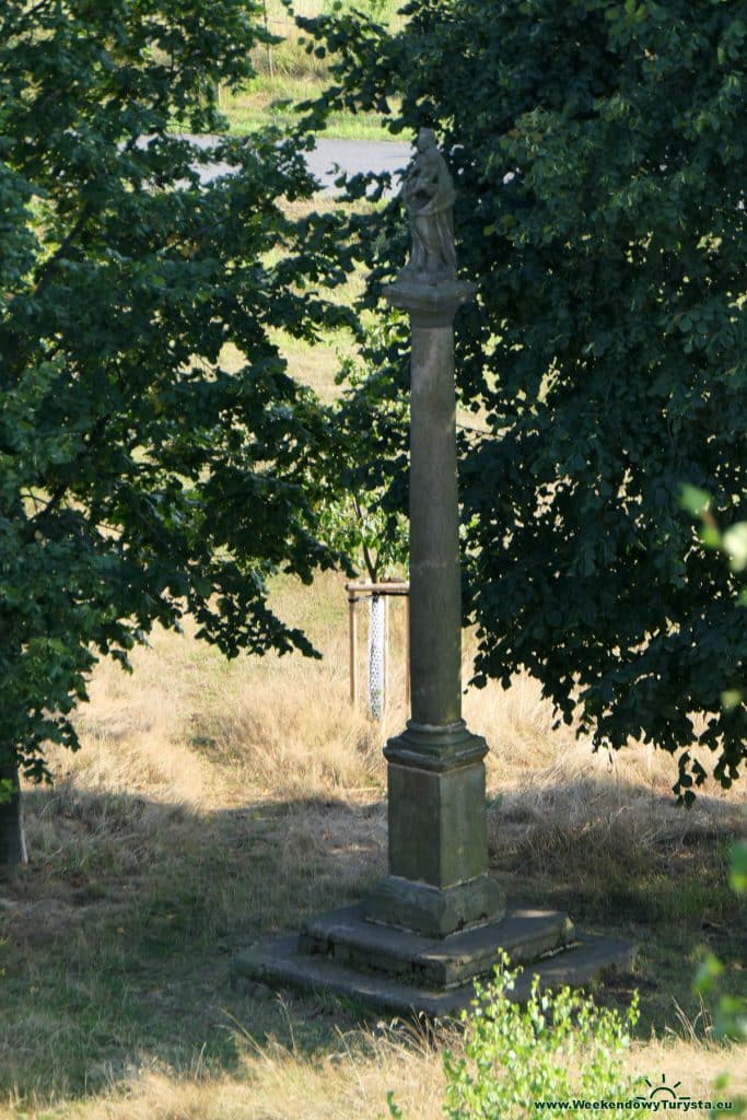 Słup Maryjny obok Pańskiej Skały