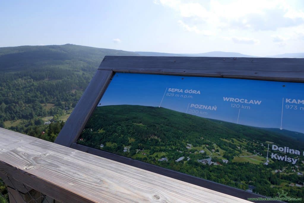 Wieża widokowa Sky Walk w Świeradowie Zdroju - widok na Sępią Górę