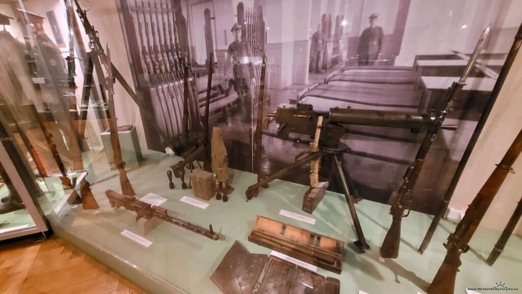 Muzeum Wojska Polskiego - ekspozycja w budynku