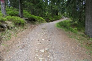 Szlak w Karkonoszach - panorama polany Klinovka