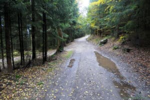 Płatny parking pod skalnym labiryntem