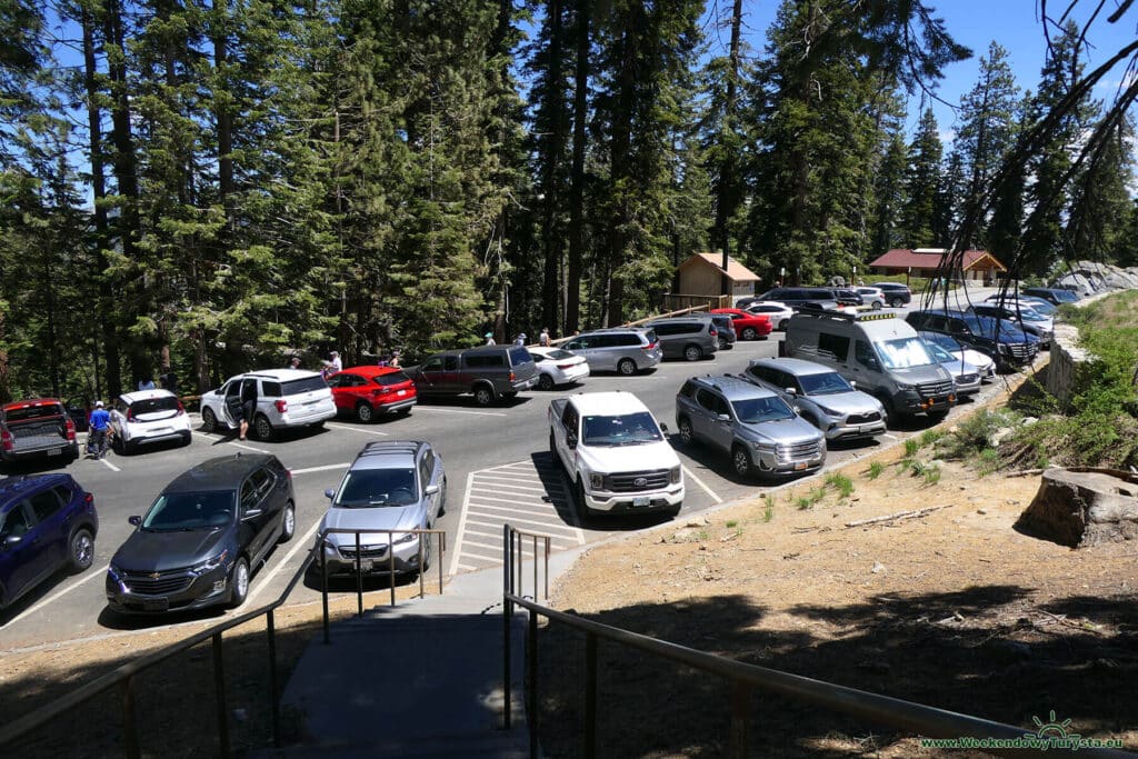 Parking przy Glacier Point - Park Narodowy Yosemite