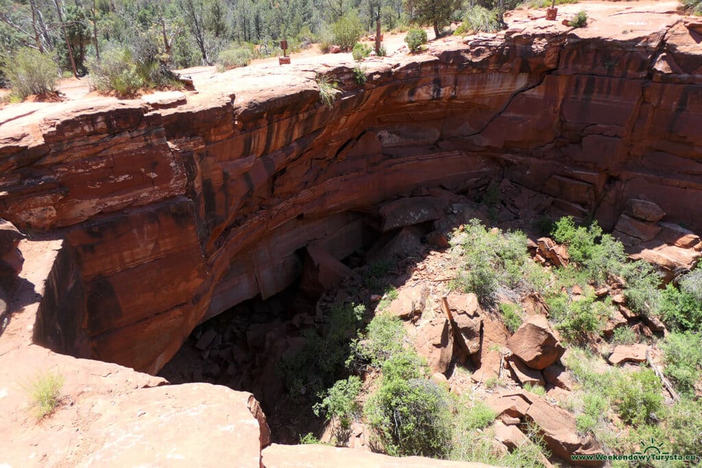 Devil's Kitchen Sinkhole Sedona