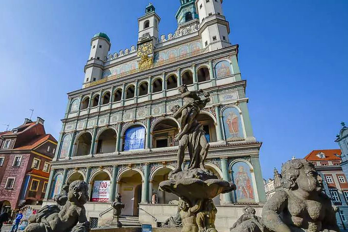 Co warto zobaczyć w Poznaniu - ratusz i poznańskie koziołki